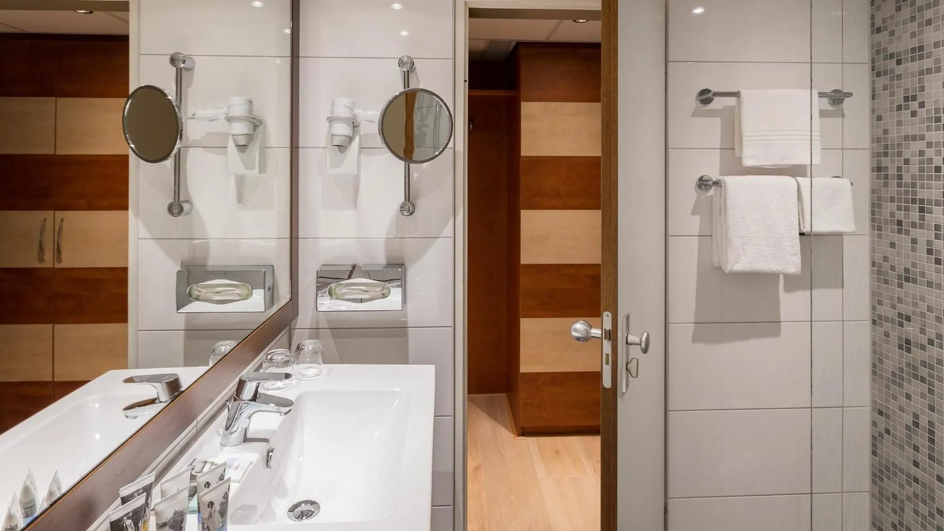 Mercure Hotel Amsterdam West 4*,  Netherlands